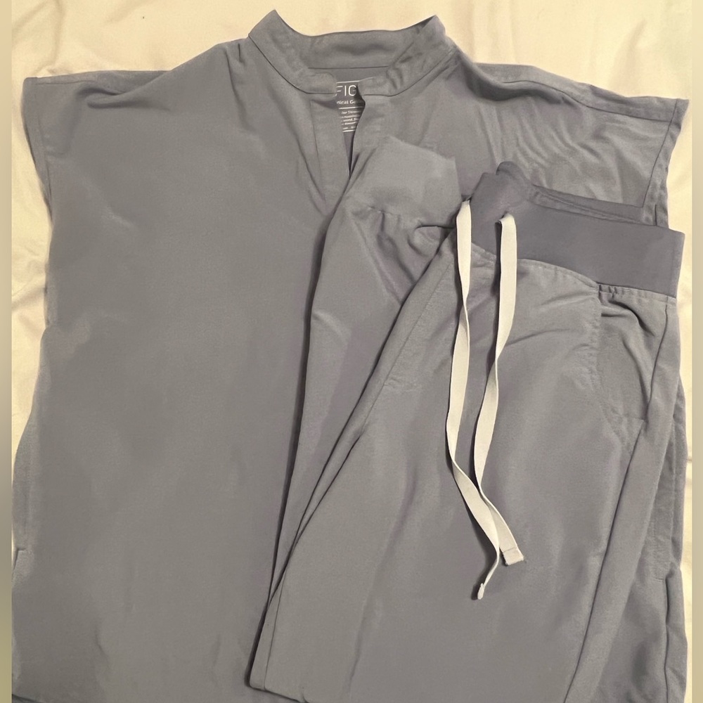 Figs Vapor Blue Space Dye Scrub Set XS/SP